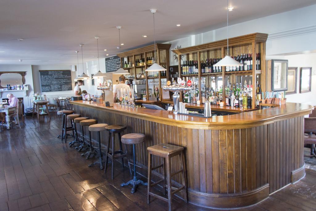 The Swan Hotel Wedmore Exterior foto